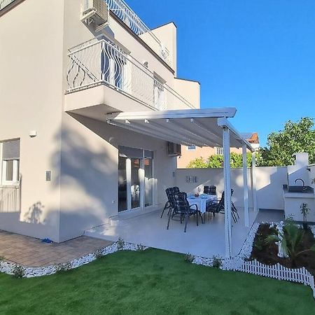 Villa White House Posesi Medulin Exterior foto