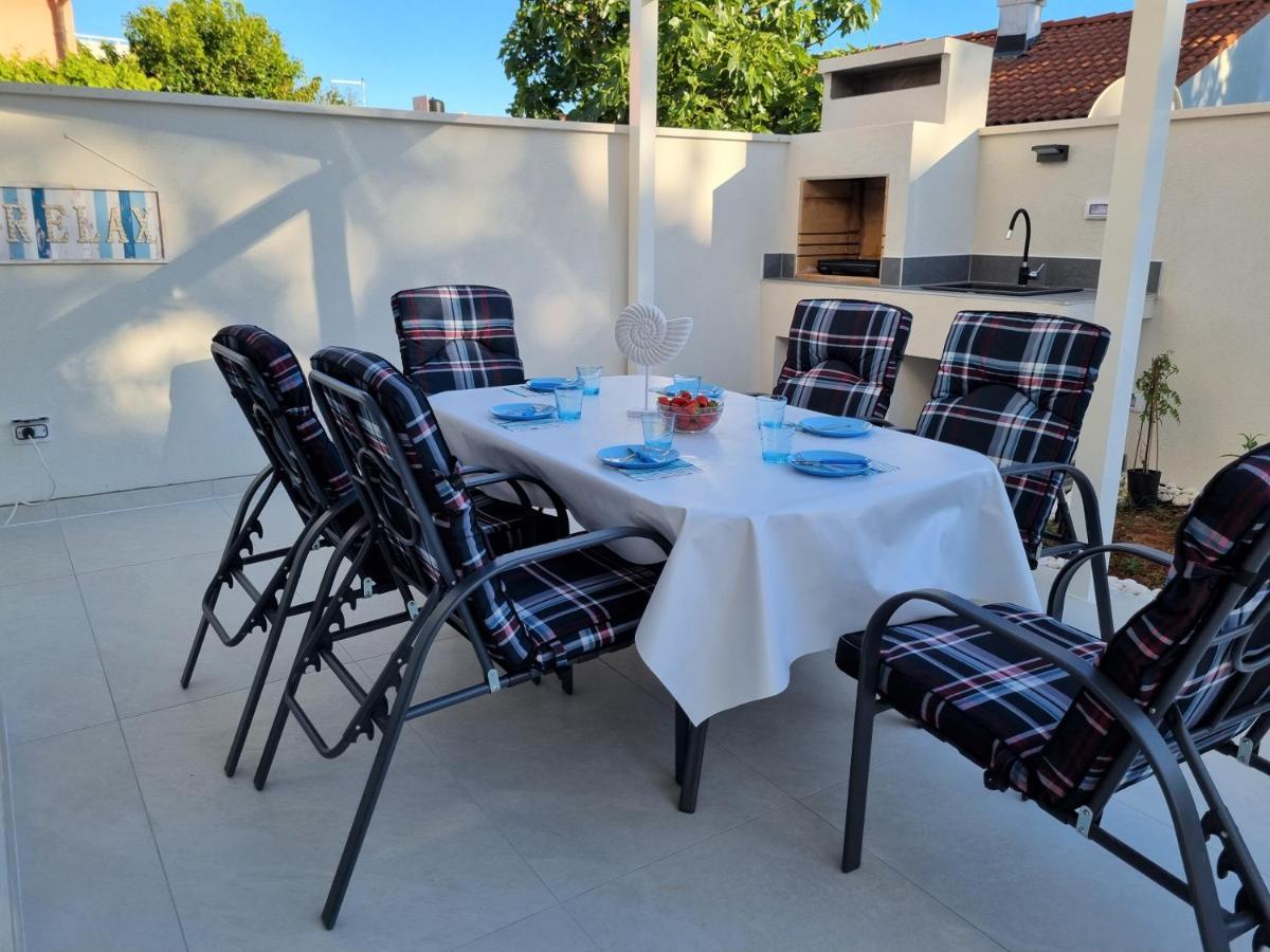 Villa White House Posesi Medulin Exterior foto