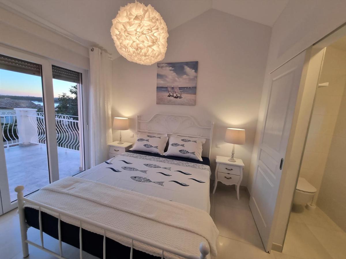 Villa White House Posesi Medulin Exterior foto